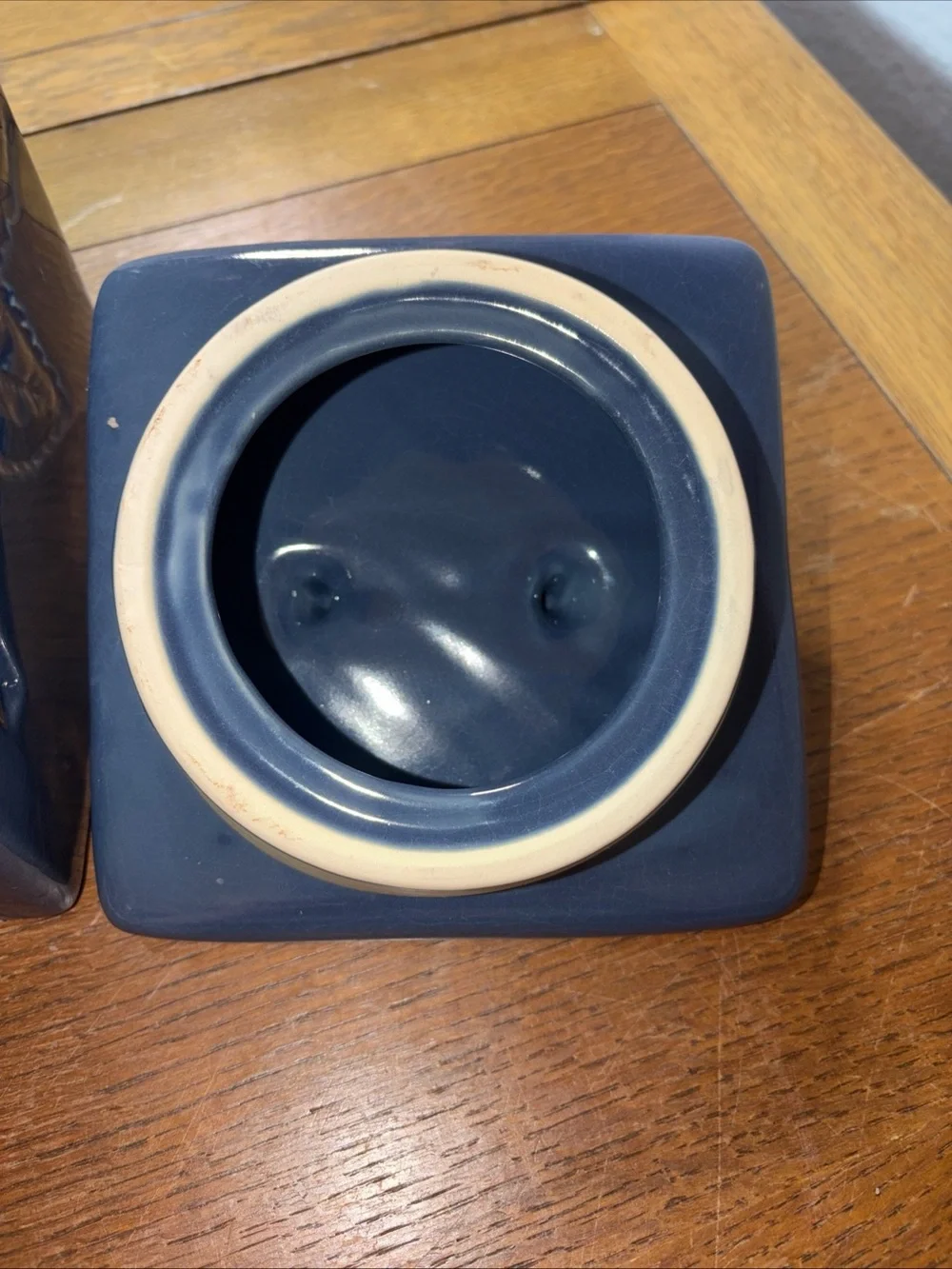 Vintage Lillian Vernon Kitchen Canister Blue Embossed Leaf Ceramic 11” - Picture 9 of 10